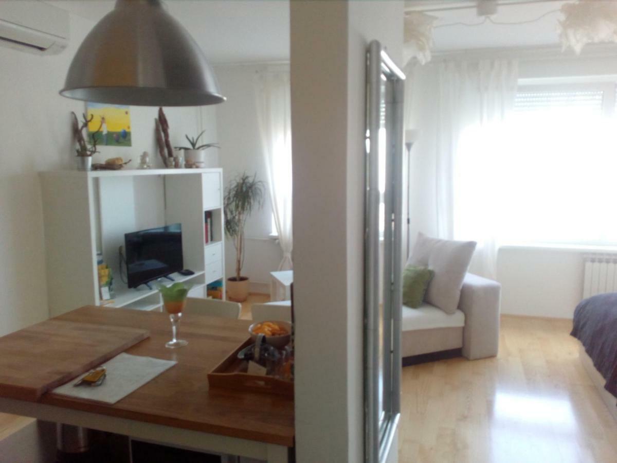 See U In Zagreb Apartment Esterno foto
